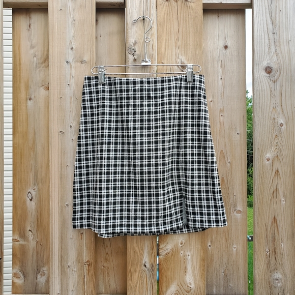 BNWT H&M Black & White Houndstooth Mini Skirt - Picture 3 of 6